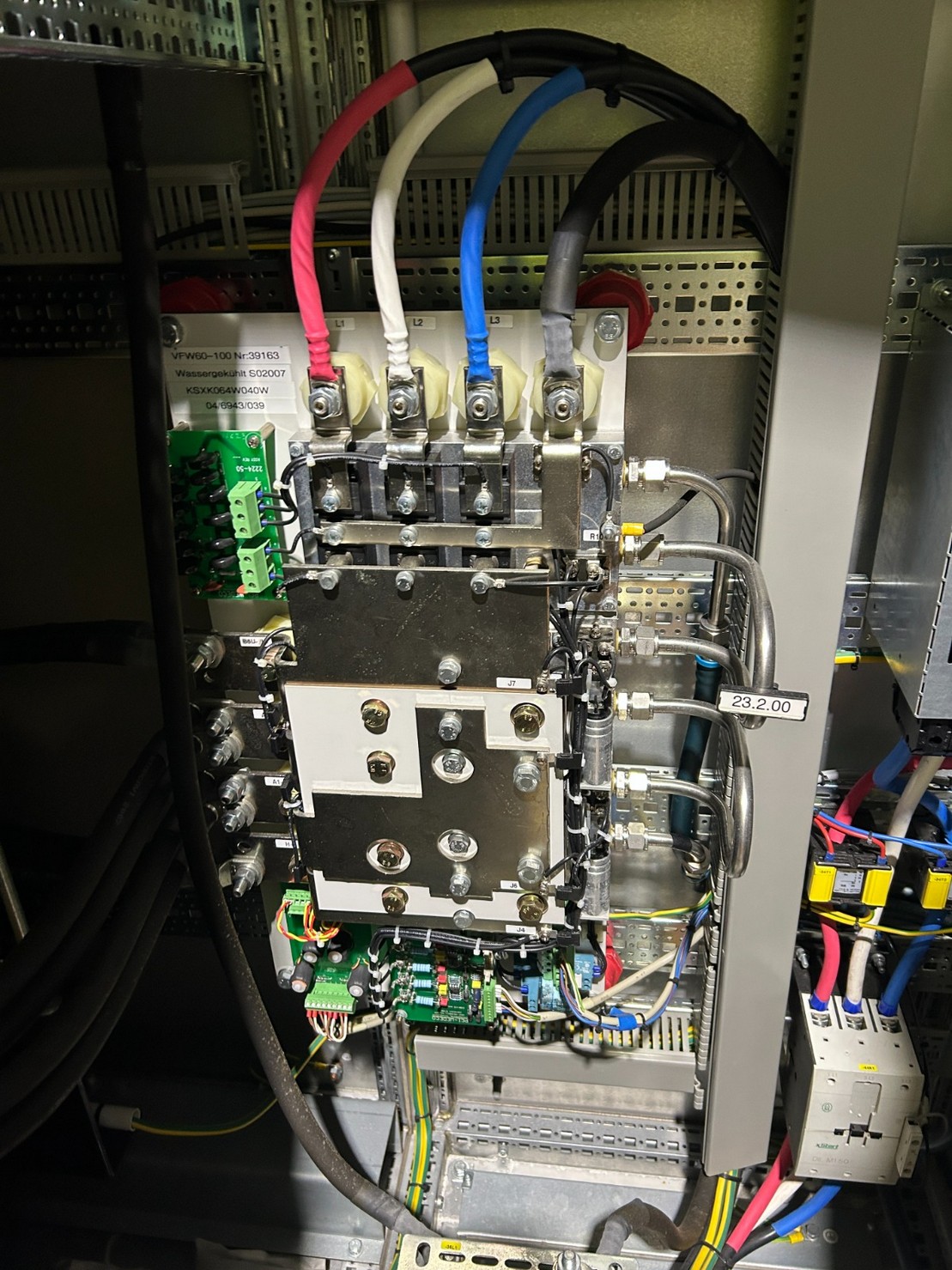 Power semiconductor and liquid-cooled converter stack assembly.